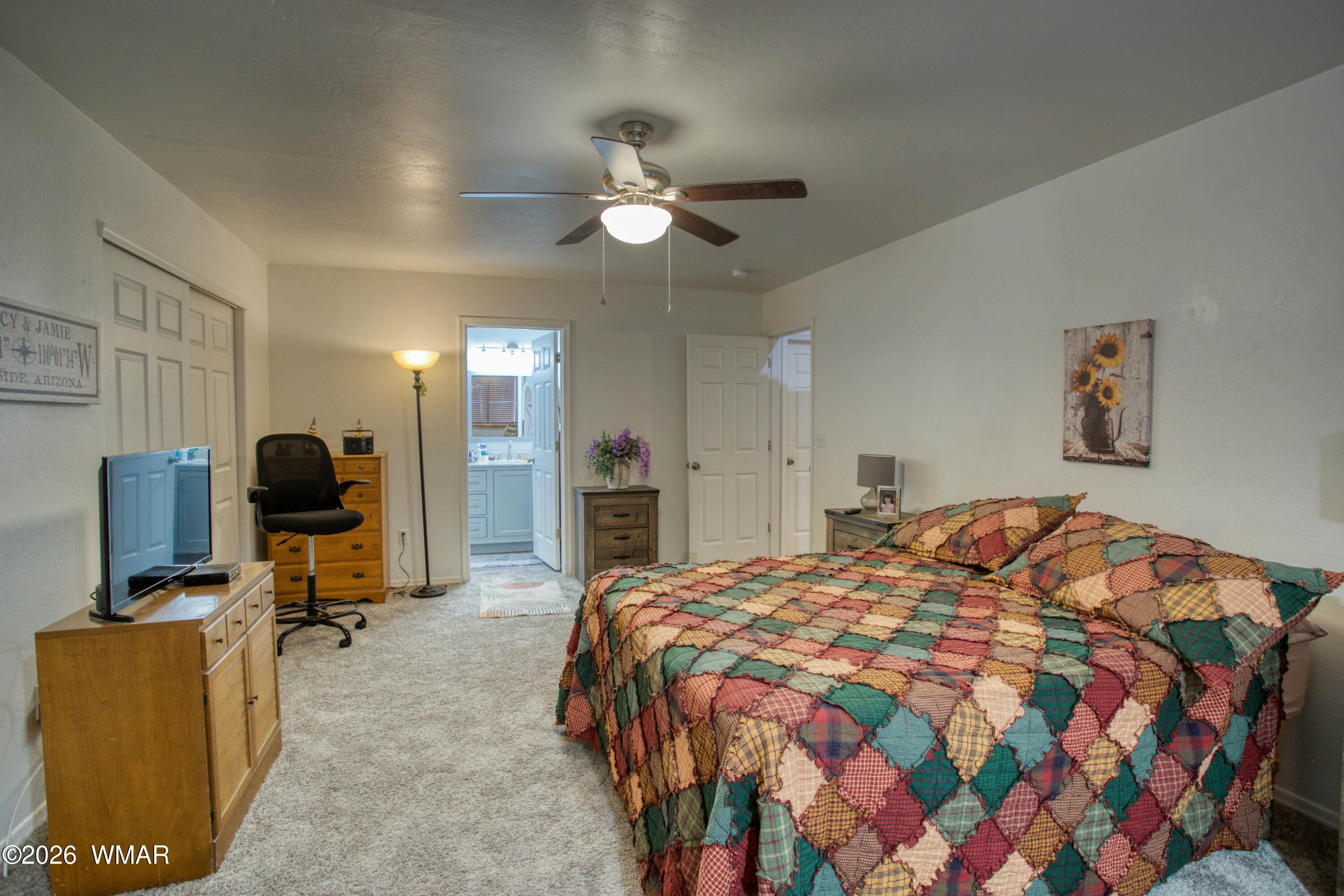 5381 Bear Run Road Lakeside, AZ 85929 - Photo 14 of 29 Oversized primary suite
