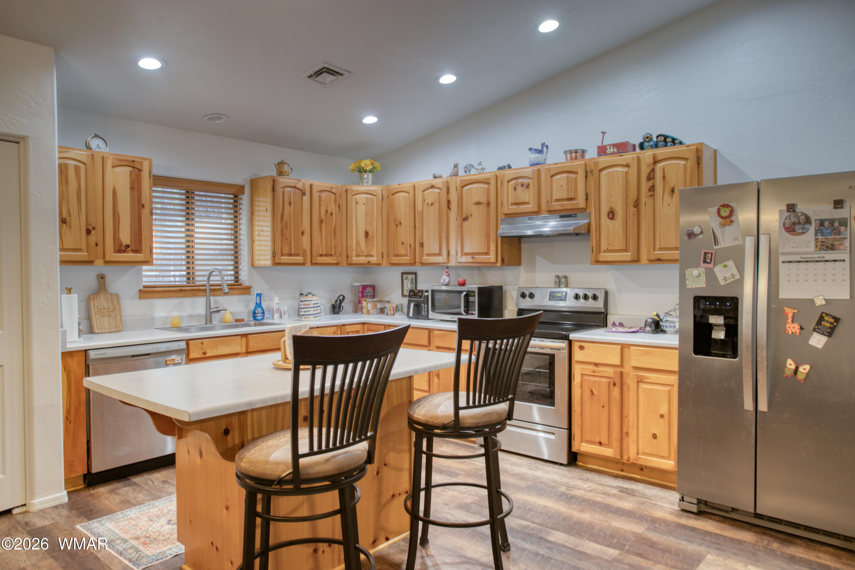 5381 Bear Run Road Lakeside, AZ 85929 - Photo 8 of 29 Kitchen-Breakfast Bar 2
