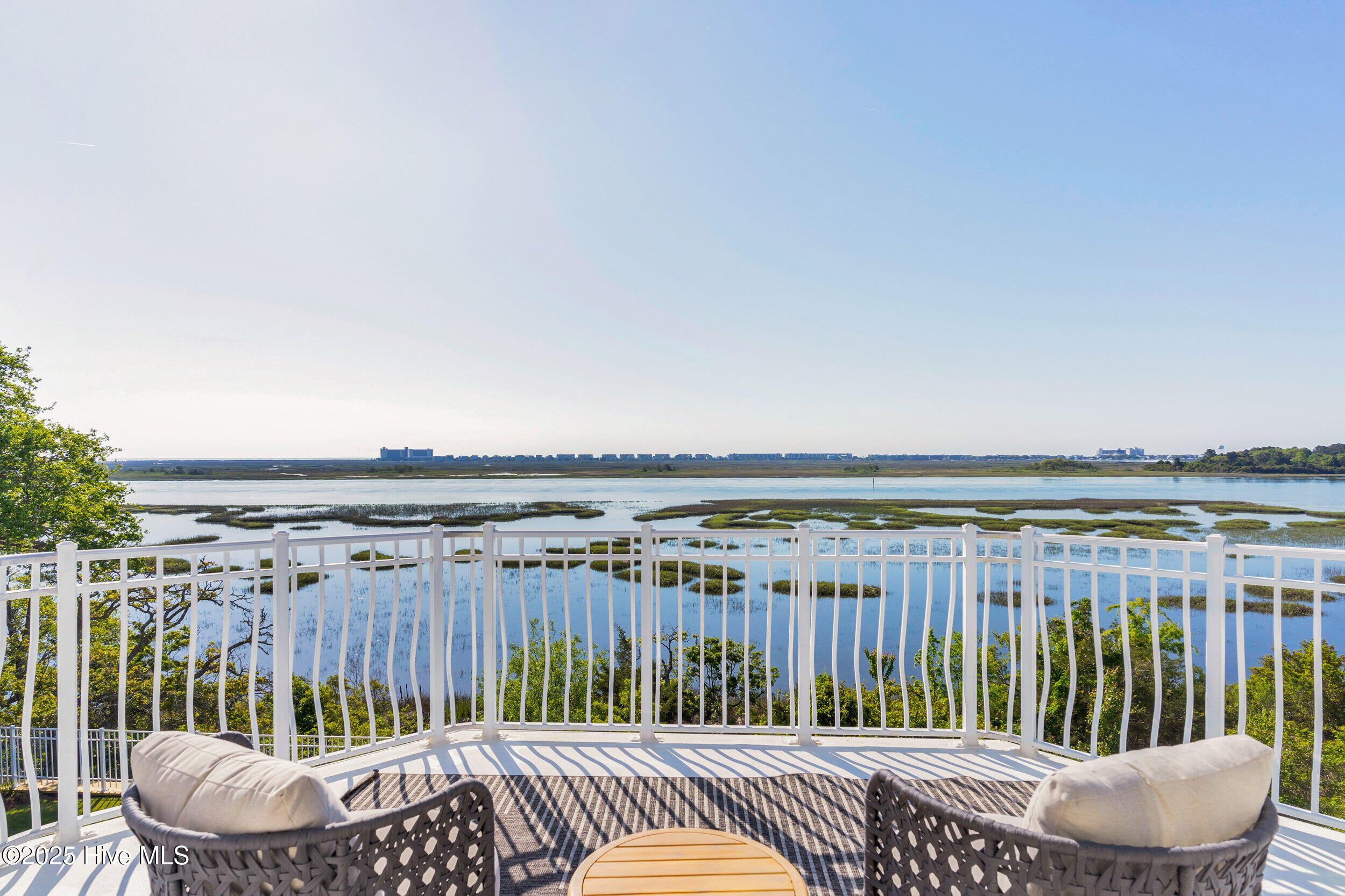 1047 Ocean Ridge Drive Wilmington, NC 28405 - Photo 2 of 65 1047 ocean ridge dr 00026