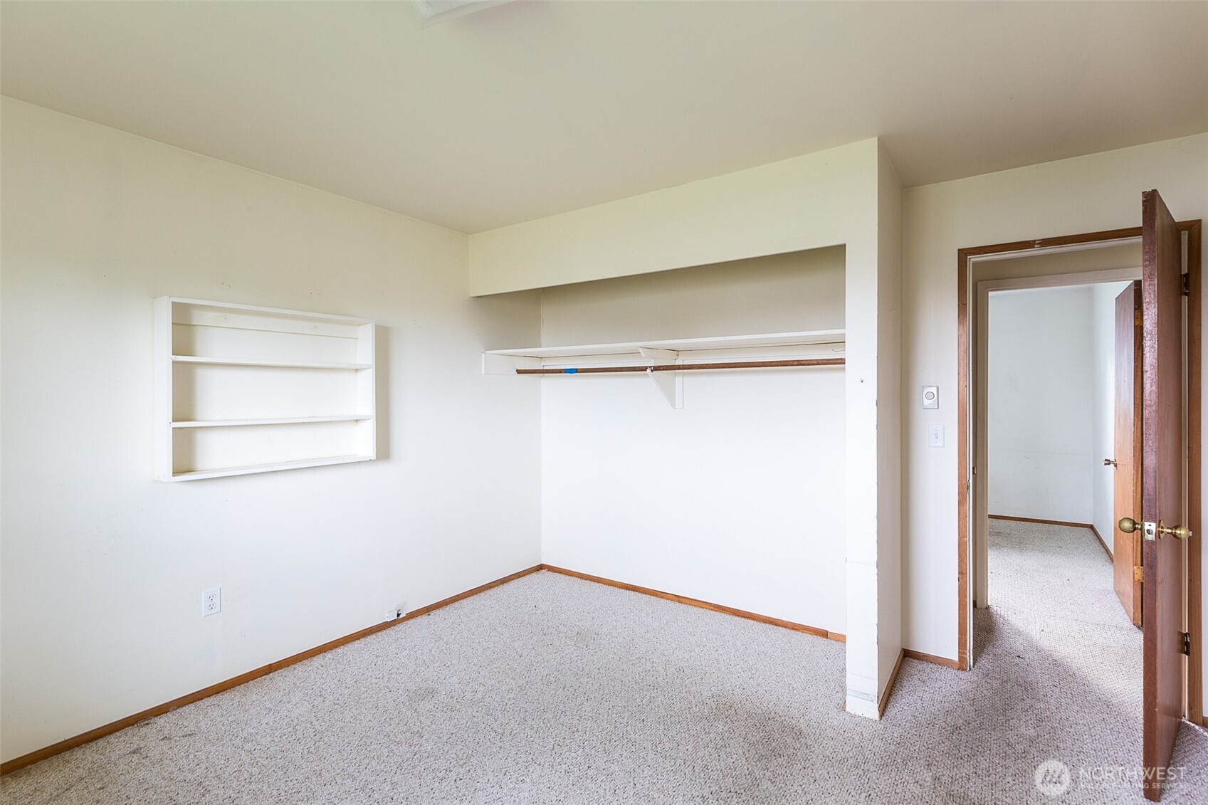 910 East 7th Street Port Angeles, WA 98362 - Photo 11 of 33 a view of an empty room