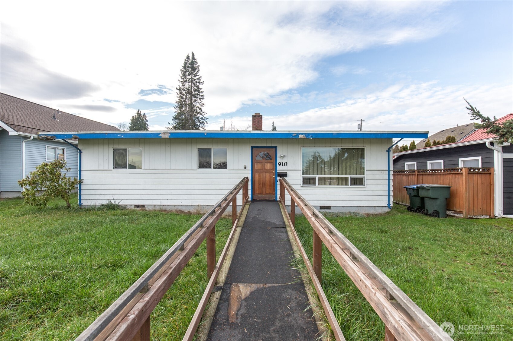 910 East 7th Street Port Angeles, WA 98362 - Photo 25 of 33 a view of outdoor space yard and deck