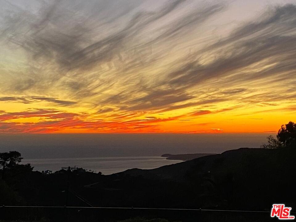 210 Lorine Lane Malibu, CA 90265 - Photo 3 of 48 a view of city and mountain