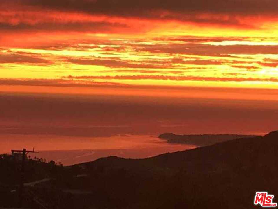 210 Lorine Lane Malibu, CA 90265 - Photo 40 of 48 a view of an ocean
