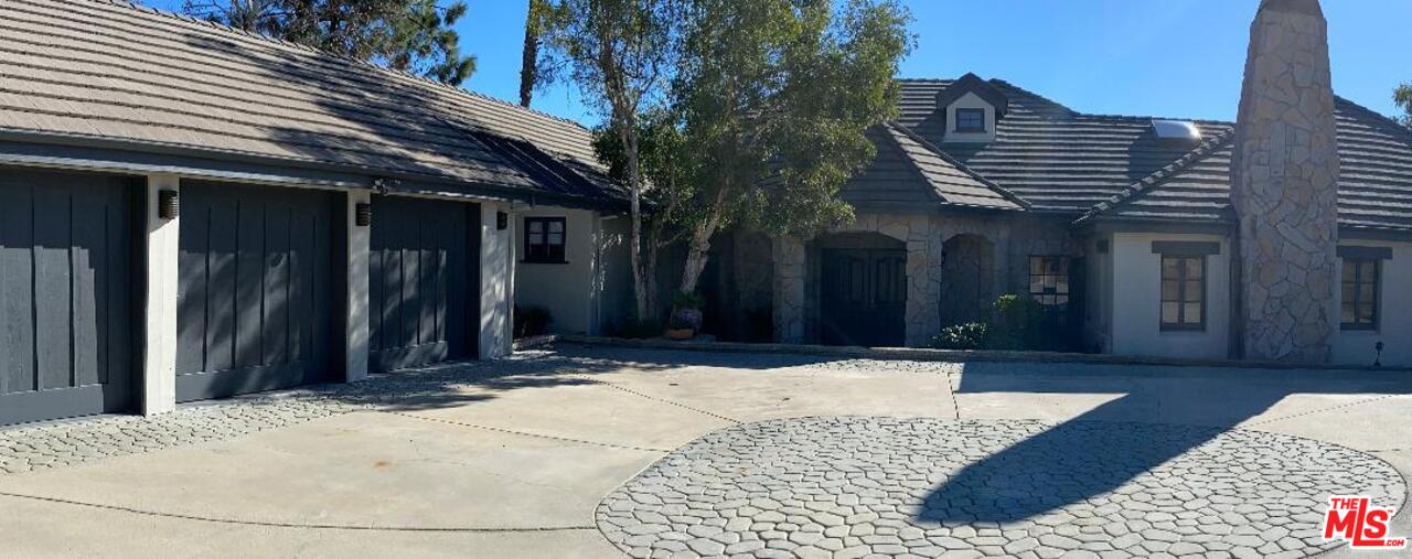 210 Lorine Lane Malibu, CA 90265 - Photo 43 of 48