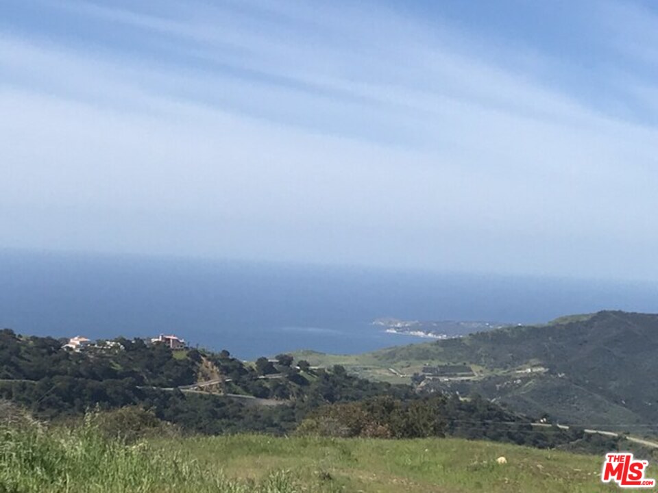 210 Lorine Lane Malibu, CA 90265 - Photo 45 of 48 a view of city and mountain
