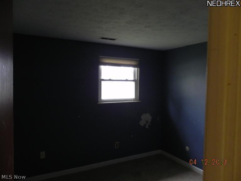 2014 Aspen Run Road Sandusky, OH 44870 - Photo 5 of 12 Gallery Image 5