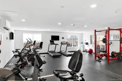 $699,000 | 10 Byron Place, Unit 804, Larchmont, NY 10538