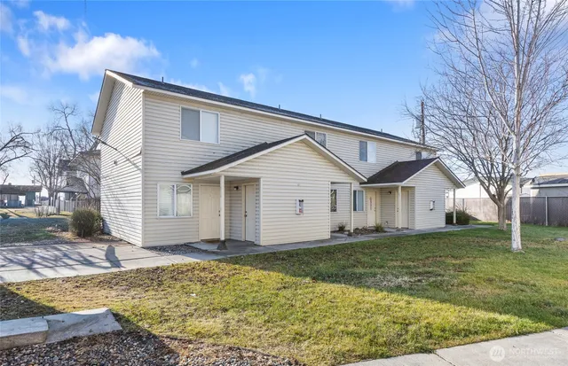 $638,000 | 1818 West Crouse Street, Moses Lake, WA 98837
