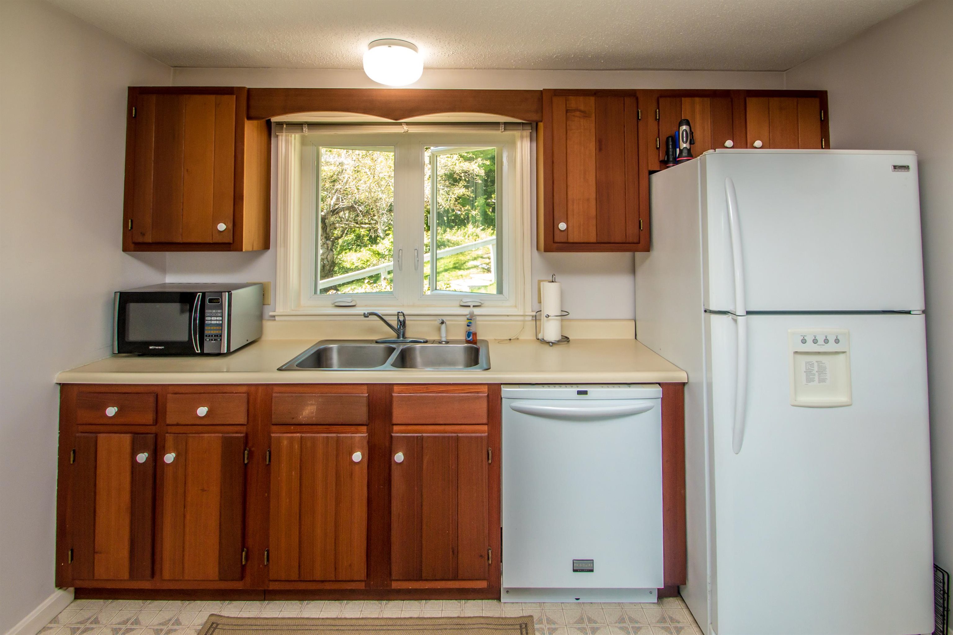 20 Ridgeview Drive Madison, NH 03818 - Photo 12 of 39