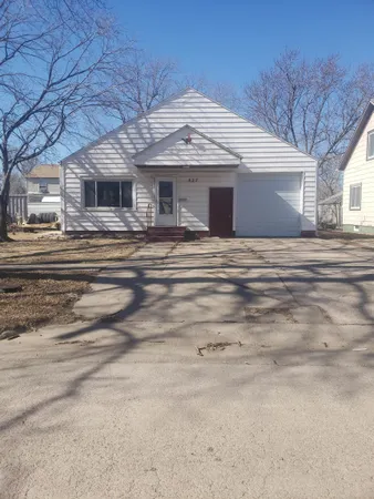 $80,000 | 427 South Reed Avenue, Lyons, KS 67554