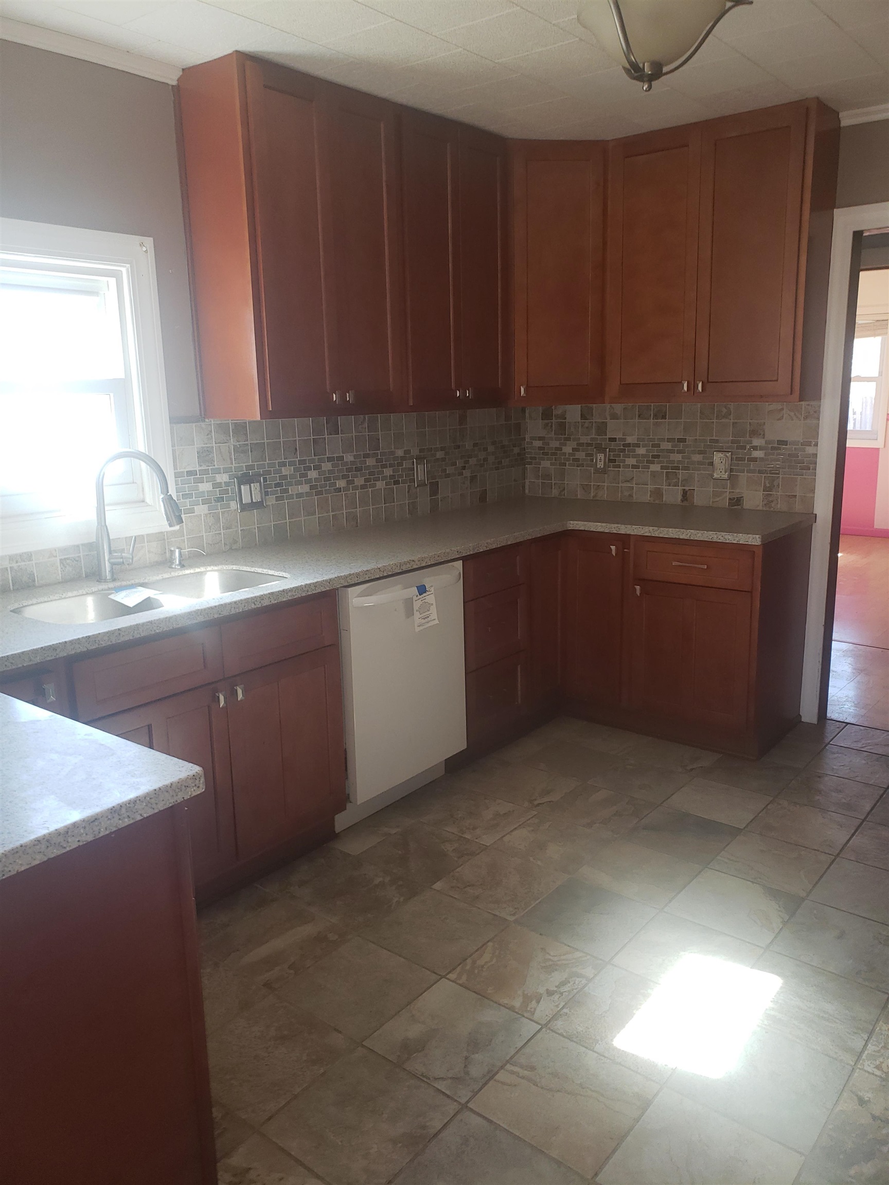 427 South Reed Avenue Lyons, KS 67554 - Photo 6 of 26