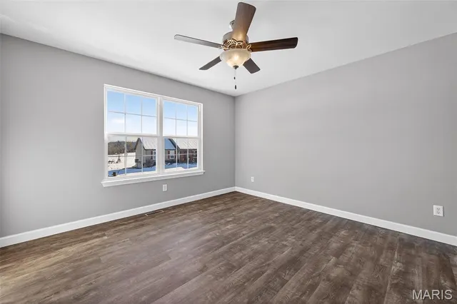 $260,000 | 127 Creekside Drive, Winfield, MO 63389