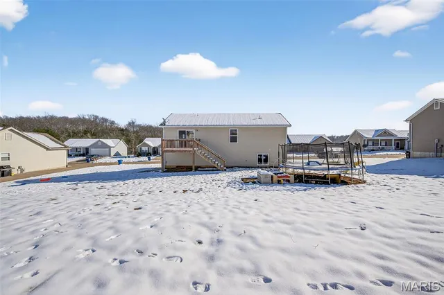 $260,000 | 127 Creekside Drive, Winfield, MO 63389