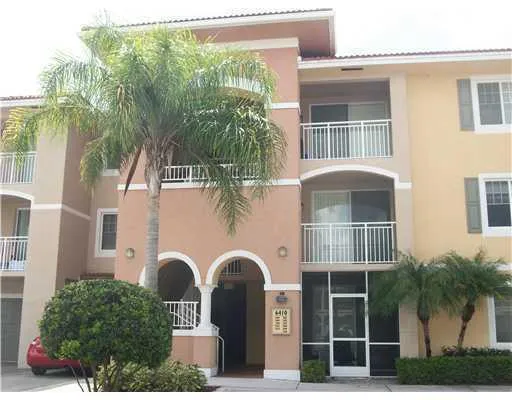 $2,100 | 6410 Emerald Dunes Drive, Unit 205, West Palm Beach, FL 33411