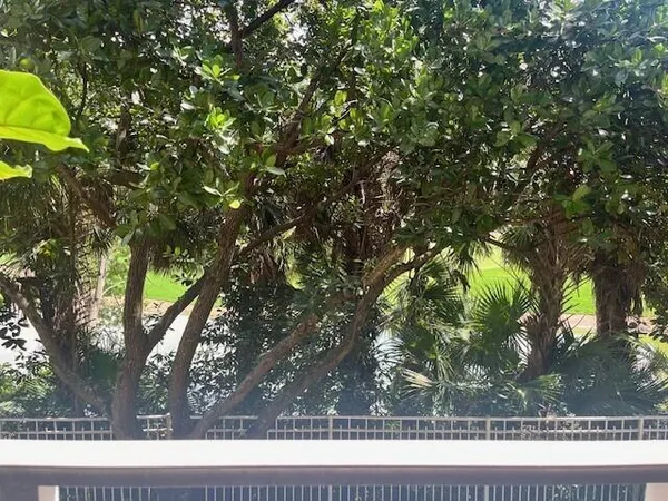 $2,100 | 6410 Emerald Dunes Drive, Unit 205, West Palm Beach, FL 33411