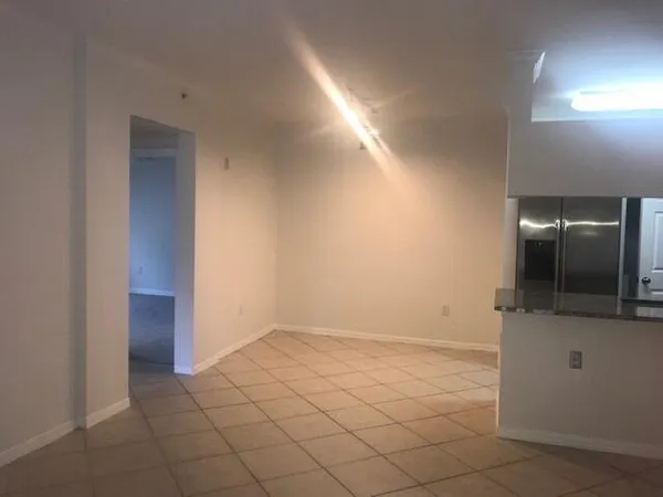 $2,100 | 6410 Emerald Dunes Drive, Unit 205, West Palm Beach, FL 33411