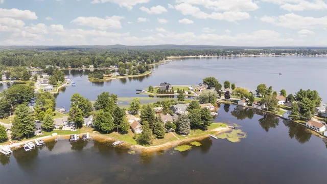 $899,900 | 7039 West White Birch Avenue, Lake City, MI 49651