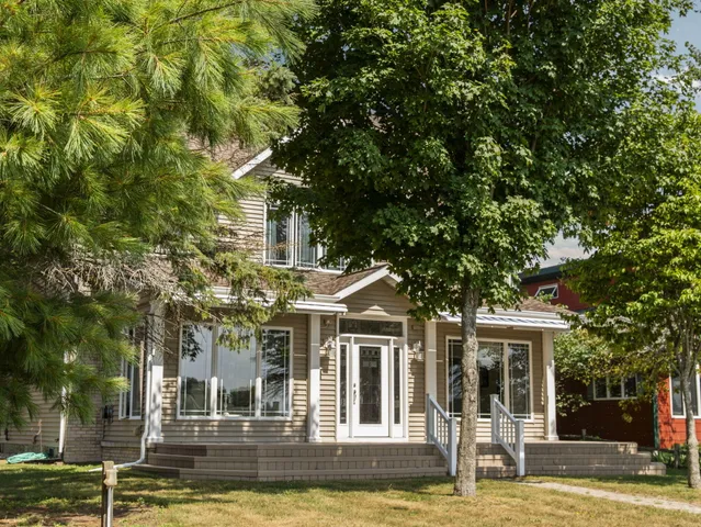 $899,900 | 7039 West White Birch Avenue, Lake City, MI 49651