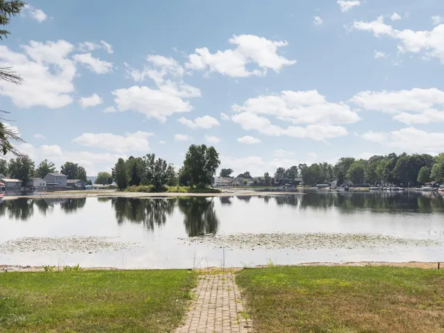 $899,900 | 7039 West White Birch Avenue, Lake City, MI 49651