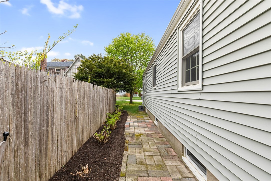 48 Barker Street Warwick, RI 02888 - Photo 32 of 41