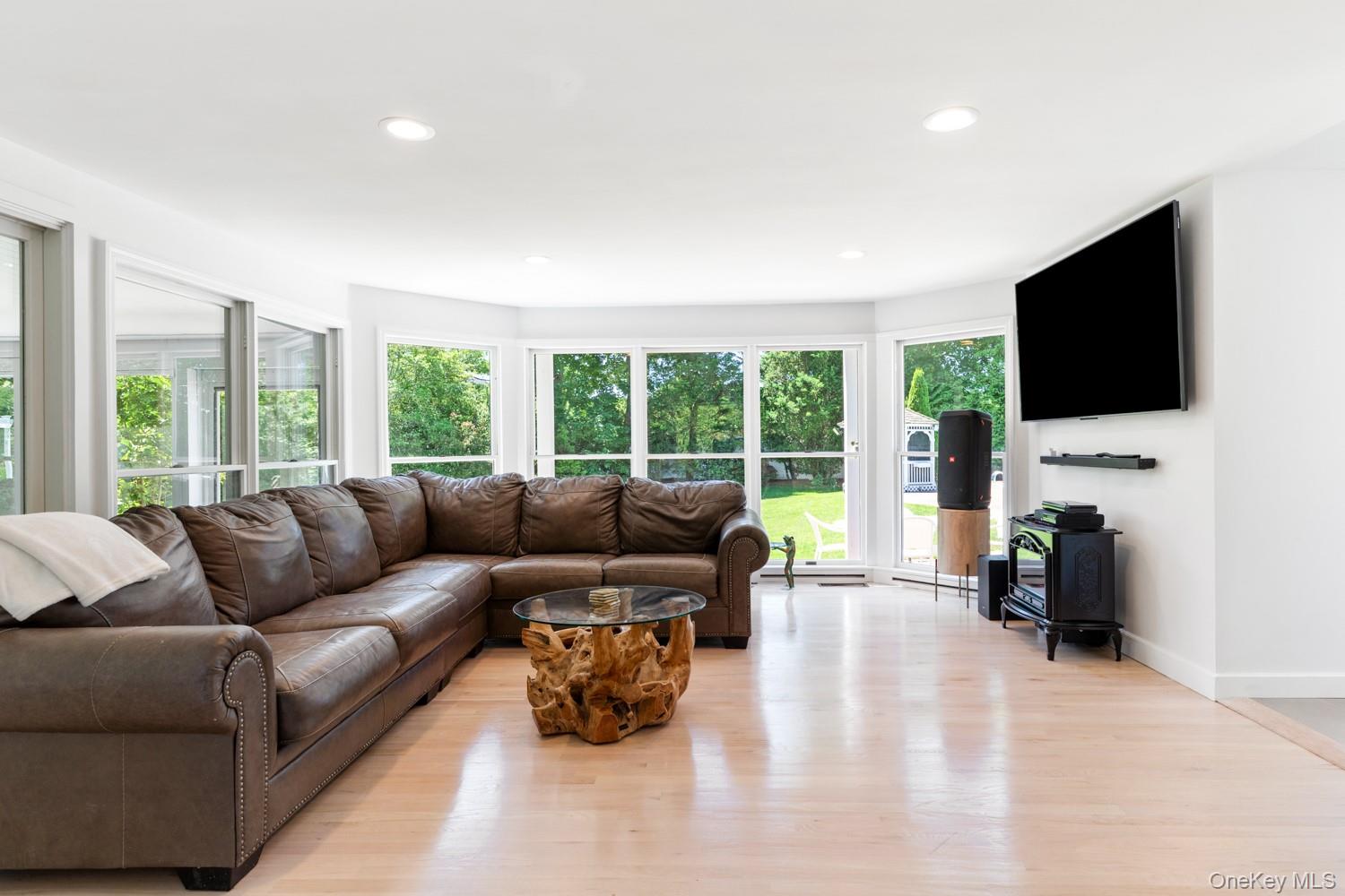 137 South Road Westhampton, NY 11977 - Photo 13 of 50