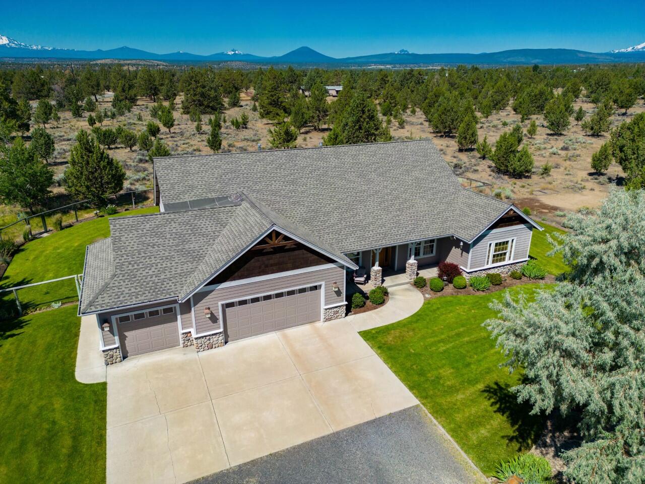 15920 Southwest Perch Road Terrebonne, OR 97760 - Photo 1 of 73 Lovely Craftsman home