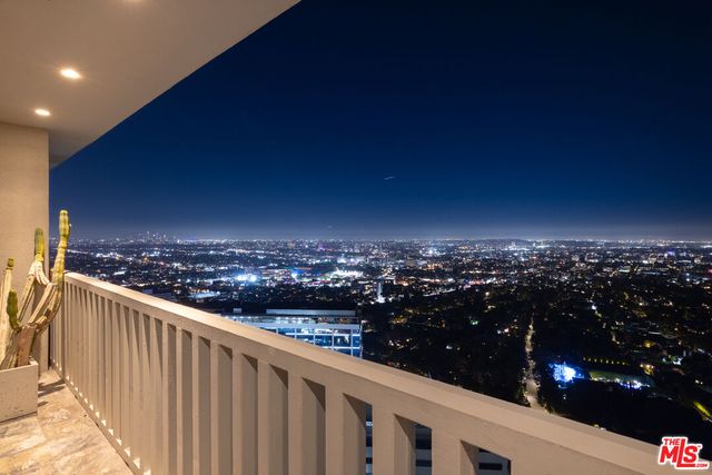 $4,300,000 | 9255 Doheny Road, Unit 2502, West Hollywood, CA 90069