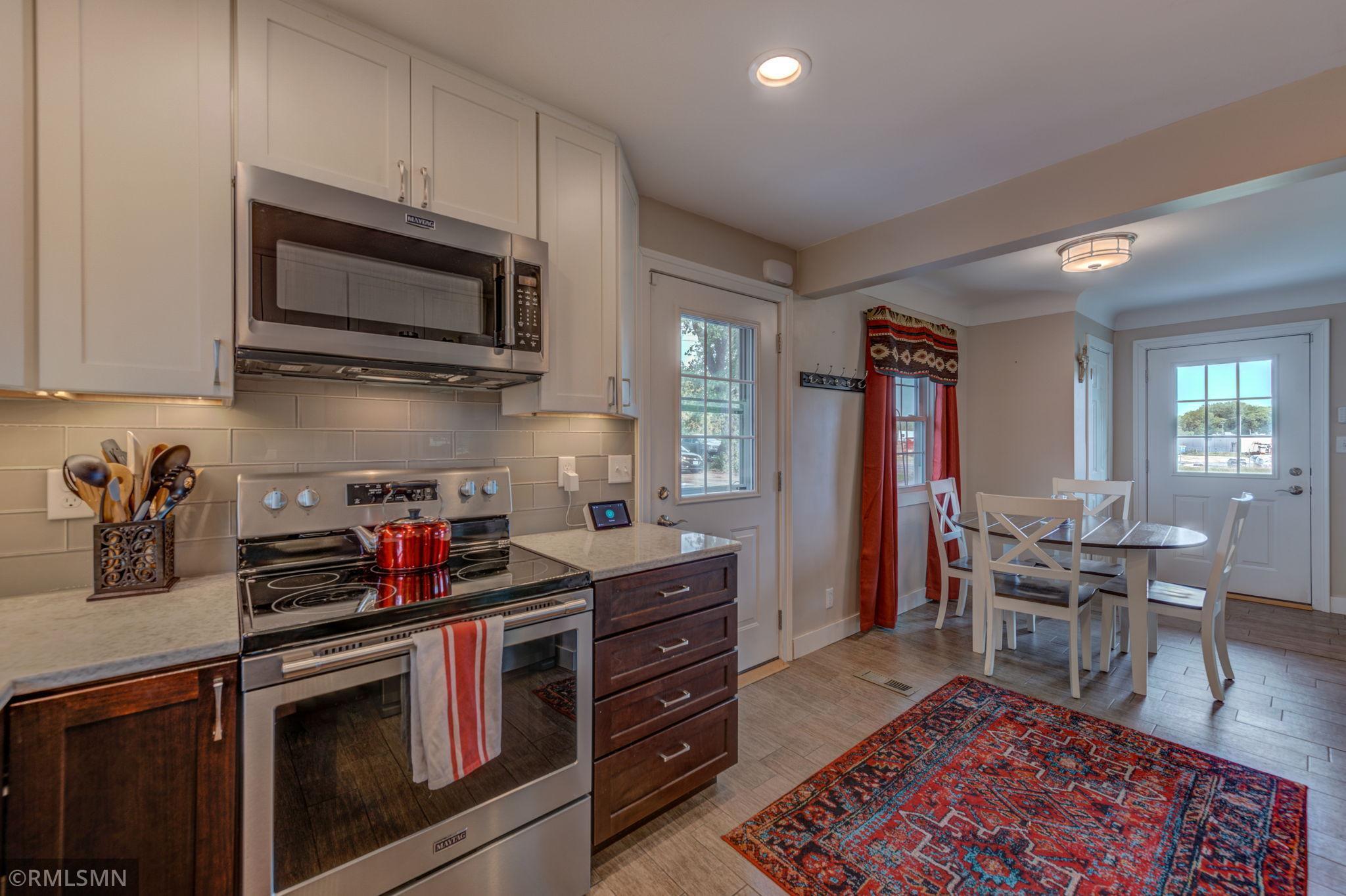 2111 Prosperity Road Maplewood, MN 55109 - Photo 12 of 30