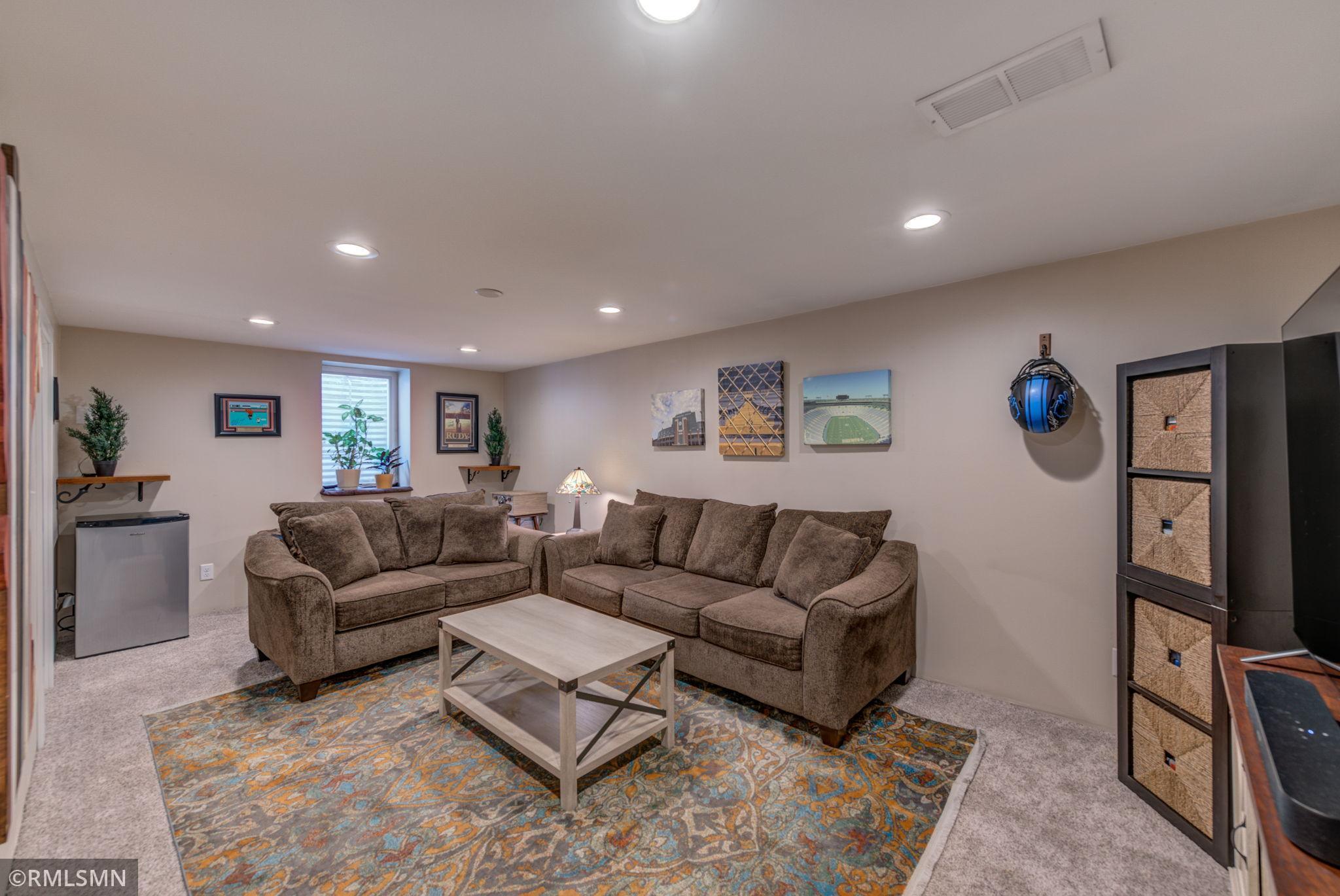 2111 Prosperity Road Maplewood, MN 55109 - Photo 18 of 30