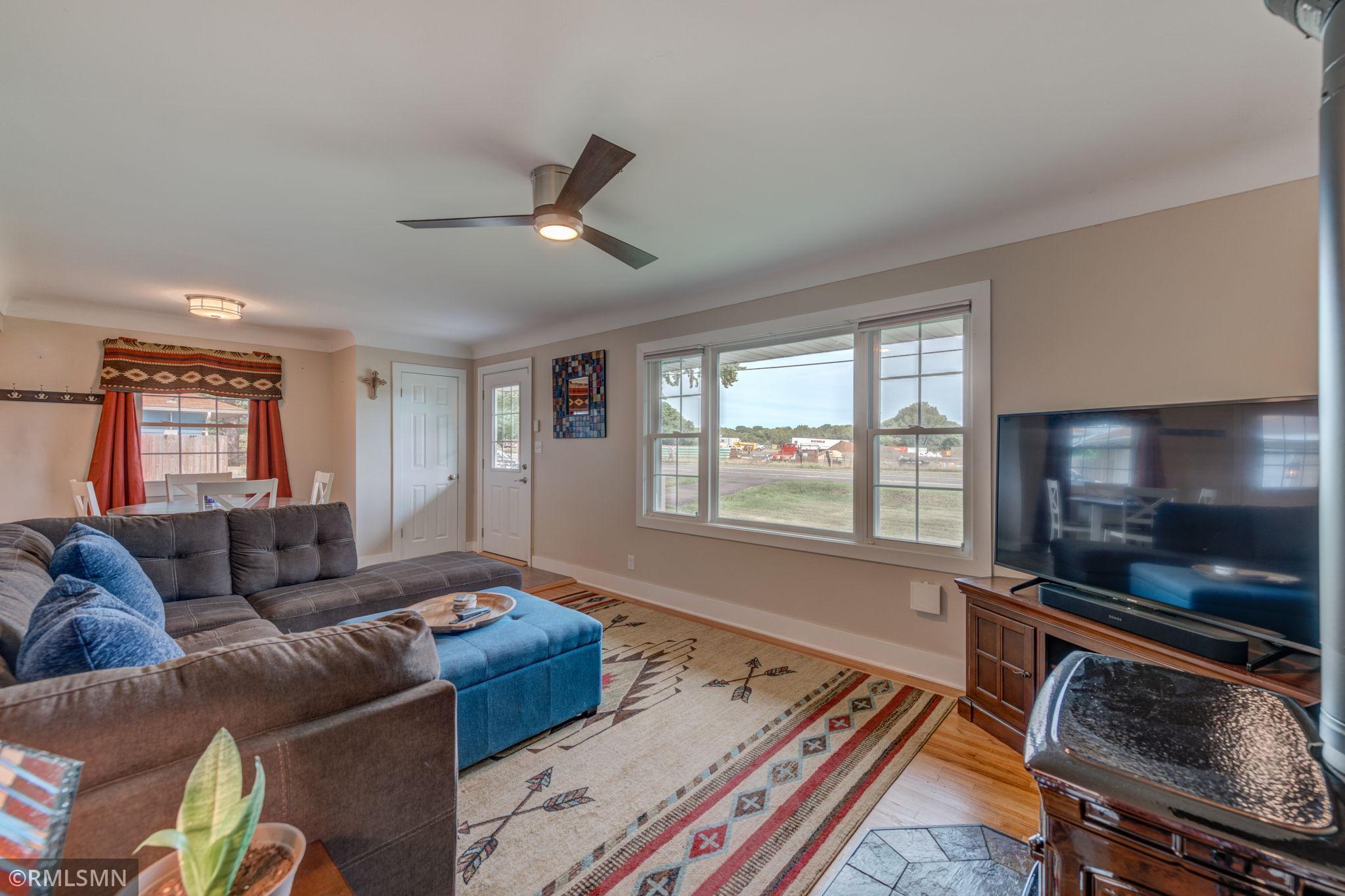 2111 Prosperity Road Maplewood, MN 55109 - Photo 7 of 30