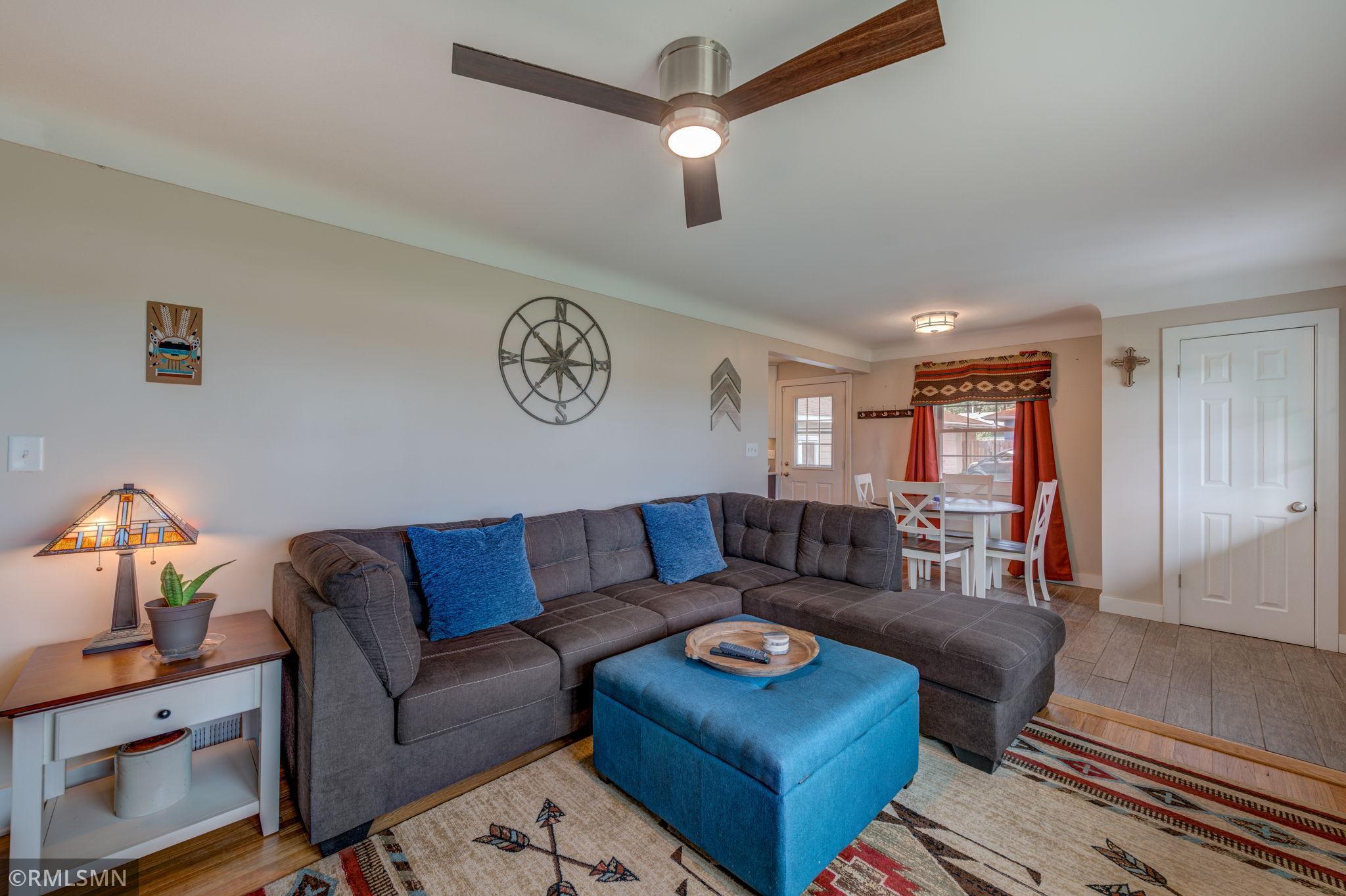 2111 Prosperity Road Maplewood, MN 55109 - Photo 8 of 30