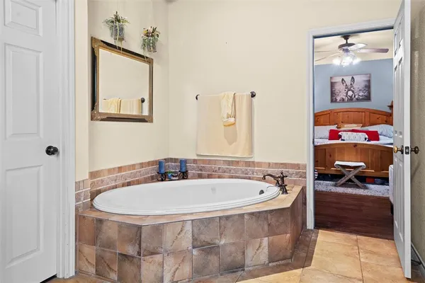 $620,000 | 1561 St Andrews Drive, Red Oak, TX 75154