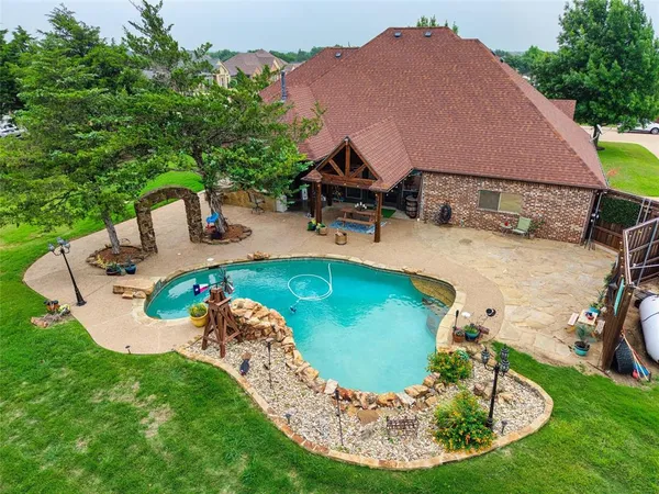 $620,000 | 1561 St Andrews Drive, Red Oak, TX 75154