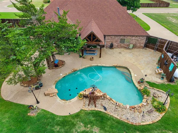 $620,000 | 1561 St Andrews Drive, Red Oak, TX 75154