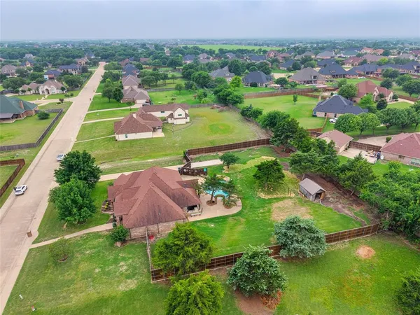 $620,000 | 1561 St Andrews Drive, Red Oak, TX 75154
