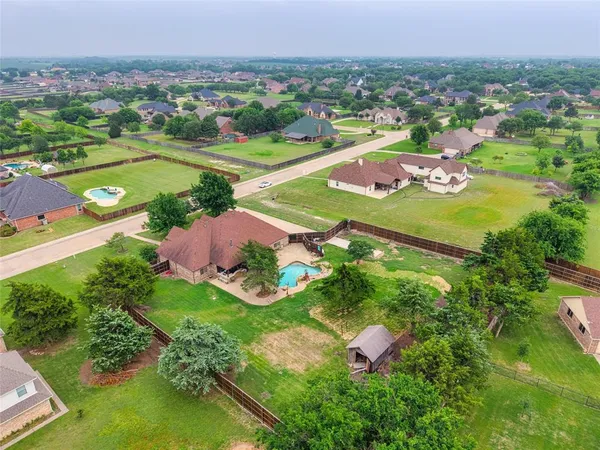 $620,000 | 1561 St Andrews Drive, Red Oak, TX 75154