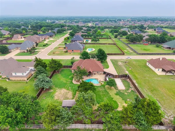 $620,000 | 1561 St Andrews Drive, Red Oak, TX 75154