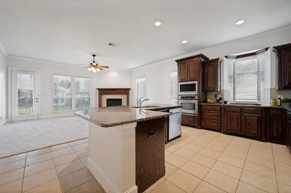 $2,800 | 8009 Texian Trail, McKinney, TX 75070