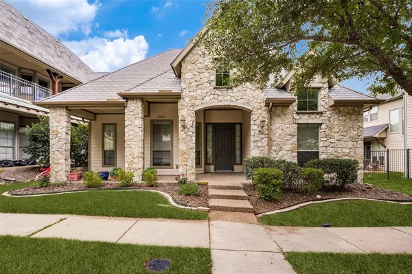 $2,800 | 8009 Texian Trail, McKinney, TX 75070