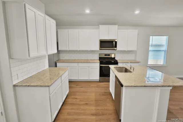 $2,200 | 183 Ringed Plover, San Antonio, TX 78253