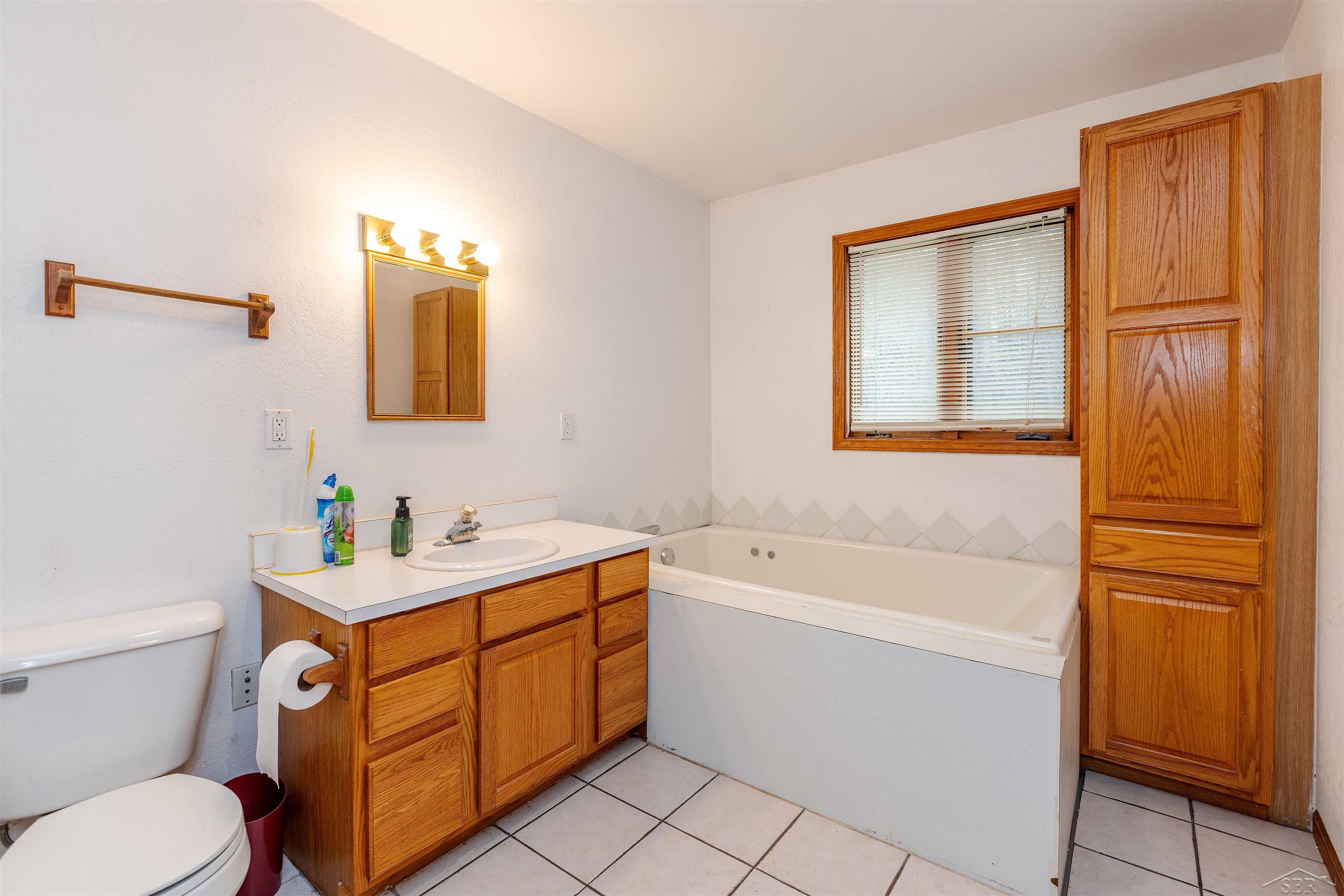 2043-2047 North Neiner Road Sanford, MI 48657 - Photo 15 of 28