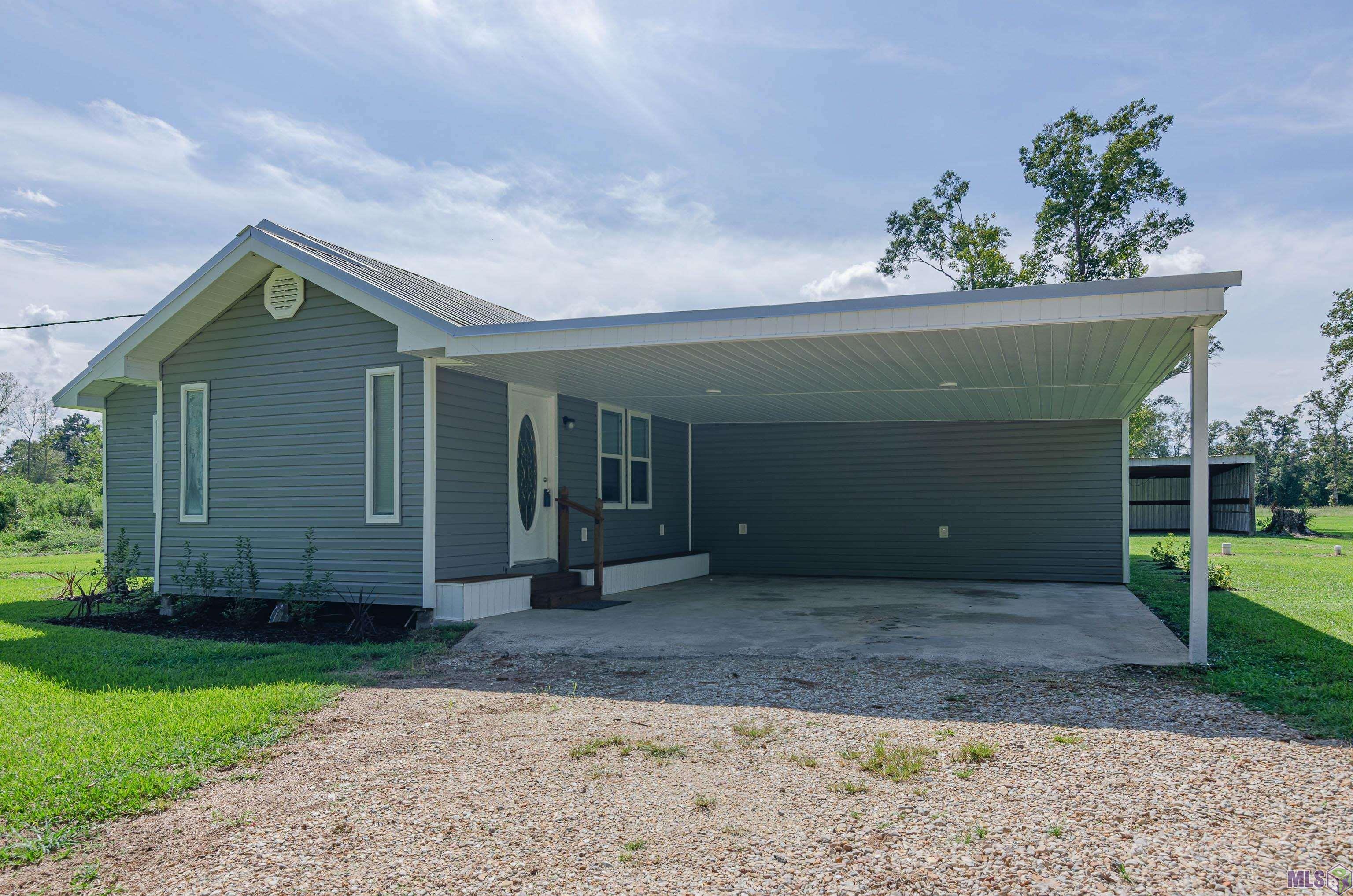 15687 Penalber Road Maurepas, LA 70449 - Photo 3 of 23 Gallery Image 3