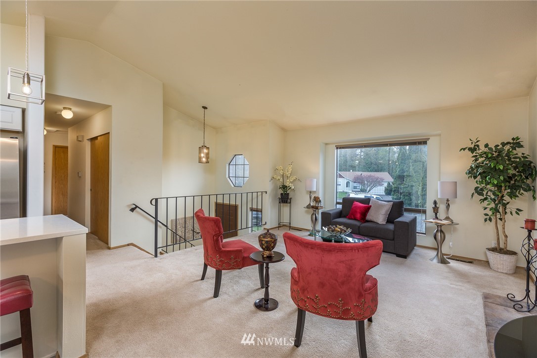 19613 138th Avenue Southeast Renton, WA 98058 - Photo 8 of 22