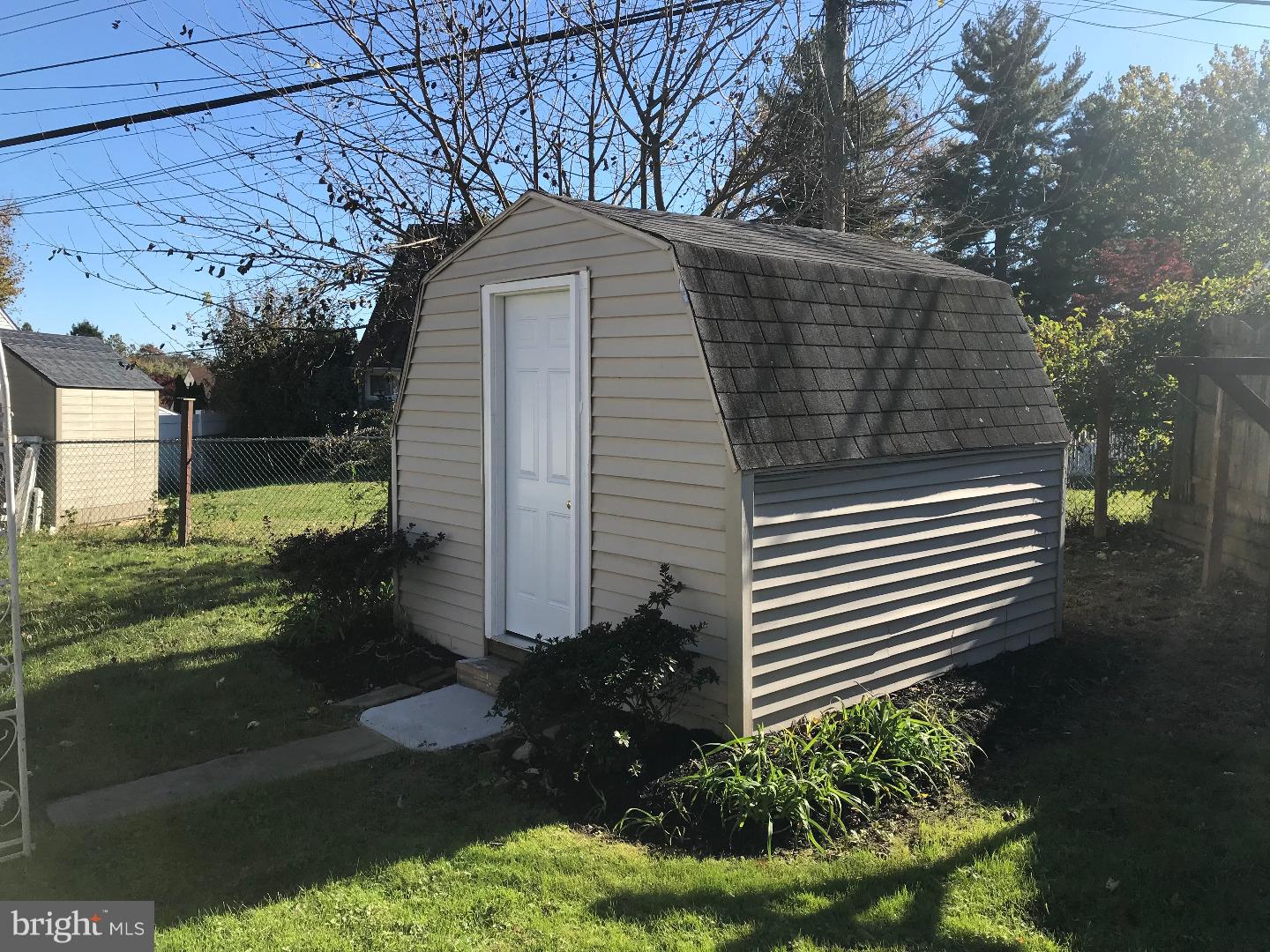 40 Cactus Road Levittown, PA 19057 - Photo 22 of 24 Storage Shed