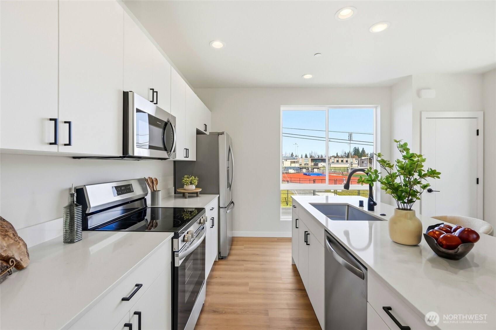 222 124th Street Southwest, Unit E1 Everett, WA 98204 - Photo 12 of 29