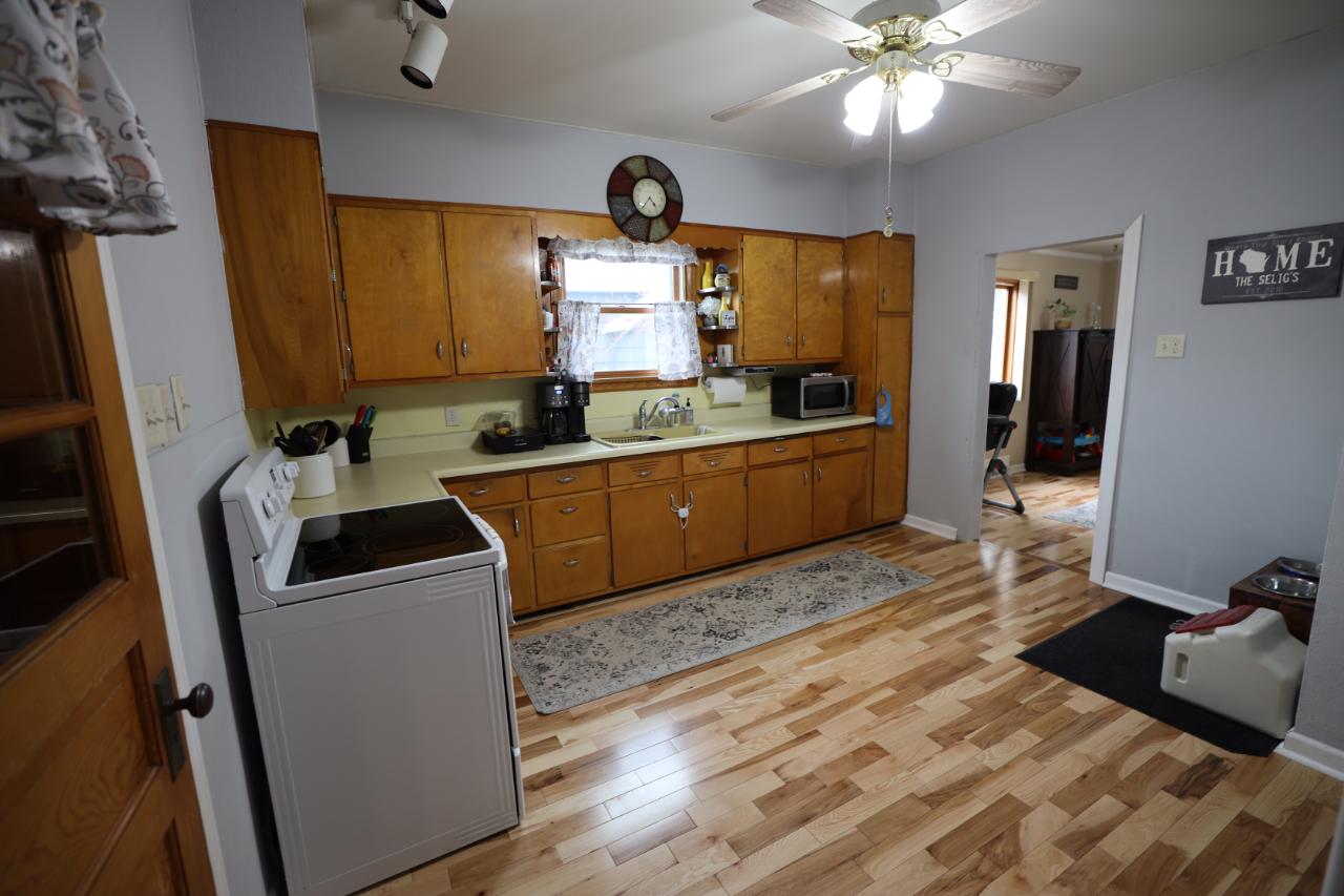616 Arbutus Street Rhinelander, WI 54501 - Photo 9 of 17 Gallery Image 9