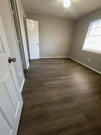 $900 | 201 Pine Meadow Drive, Unit A, Kennedale, TX 76060