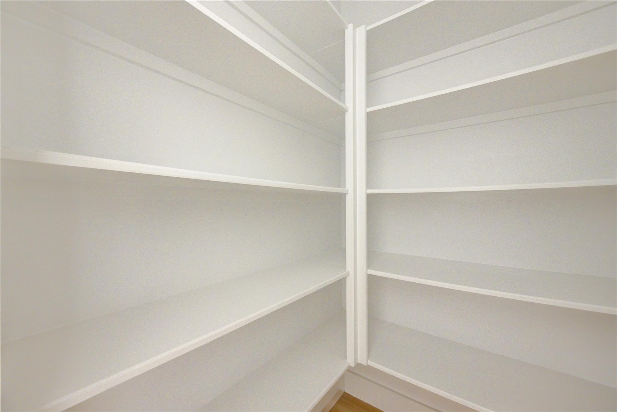 4029 Knoxville Street, Unit B Houston, TX 77051 - Photo 4 of 33 a view of an empty walk in closet