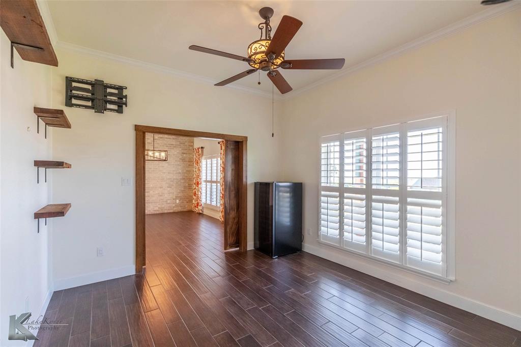 112 Thomas Court Tuscola, TX 79562 - Photo 7 of 38