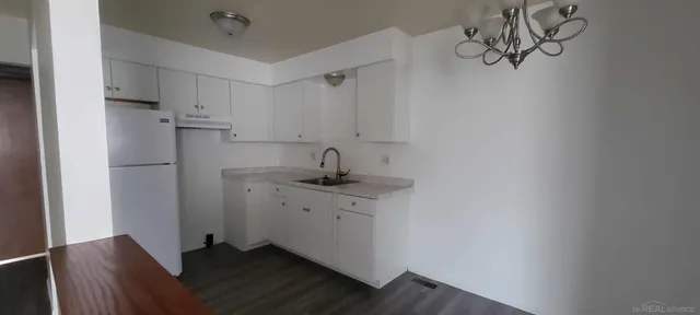 $900 | 22700 Stair Street, Unit 3, Clinton Township, MI 48036